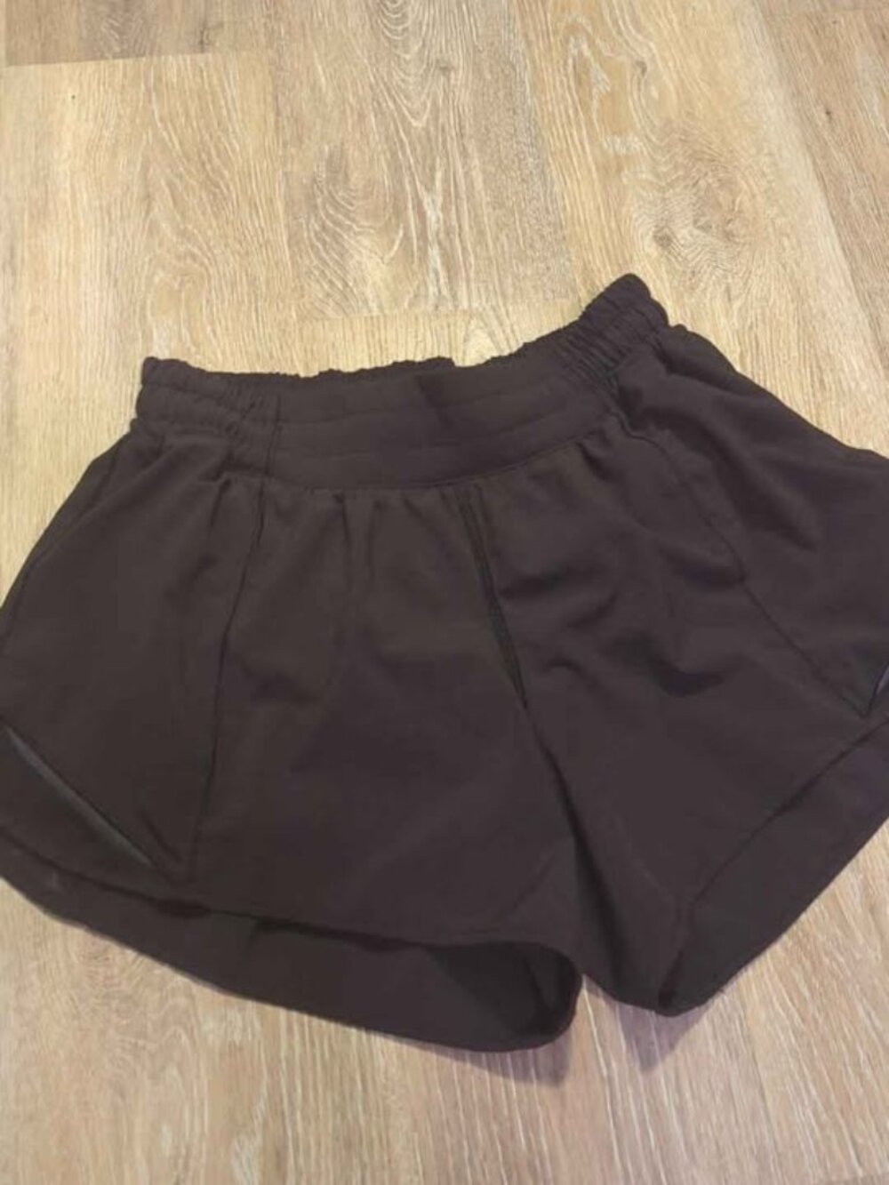 Lululemon black athletic shorts size 6 Tall
